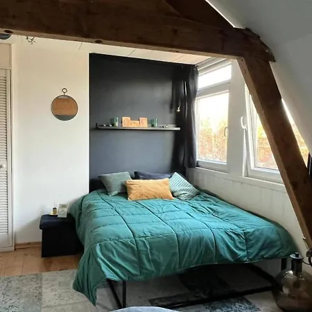 Intermediate House From 1920 Near Beach, Haarlem En Adam *