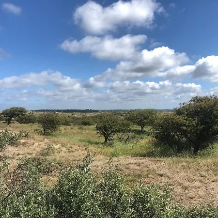 Intermediate House From 1920 Near Beach, Haarlem En Adam הילחום