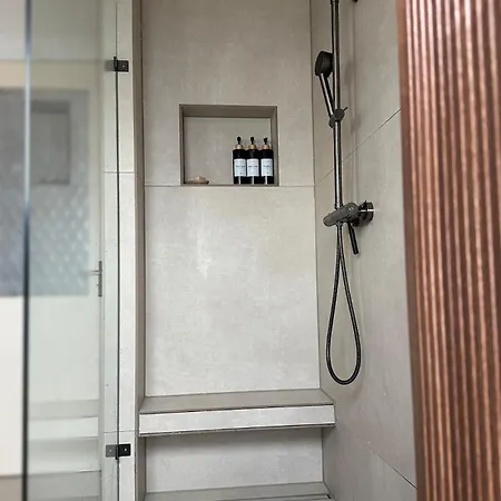 Intermediate House From 1920 Near Beach, Haarlem En Adam * Hillegom