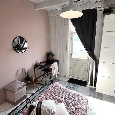 Villa Intermediate House From 1920 Near Beach, Haarlem En Adam